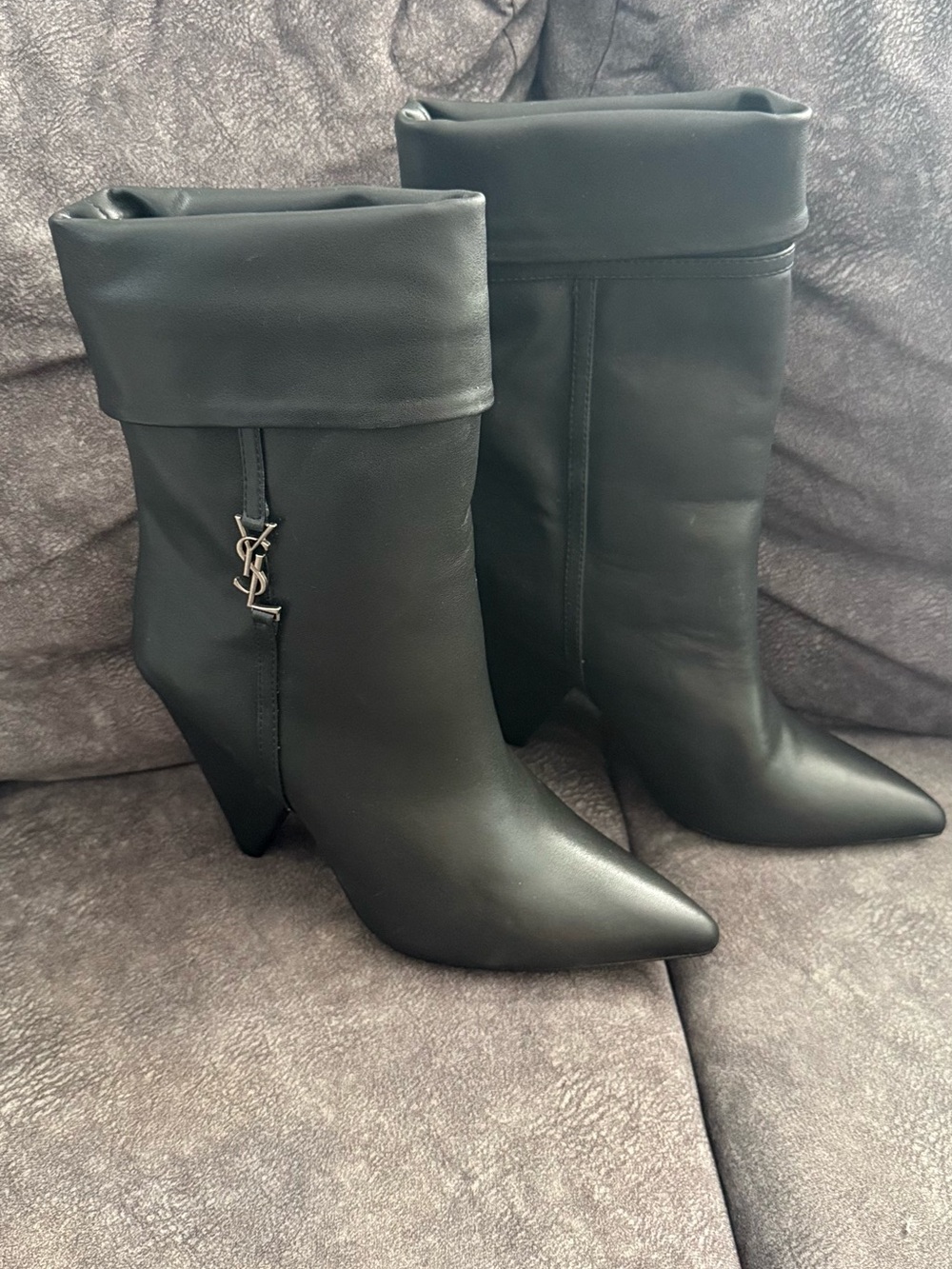 Saint Laurent Black Leather Fold-Over Pointed-Toe Mid-Calf Boots (45)